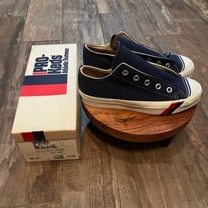 1980s NEW KEDS Vintage kids sneakers